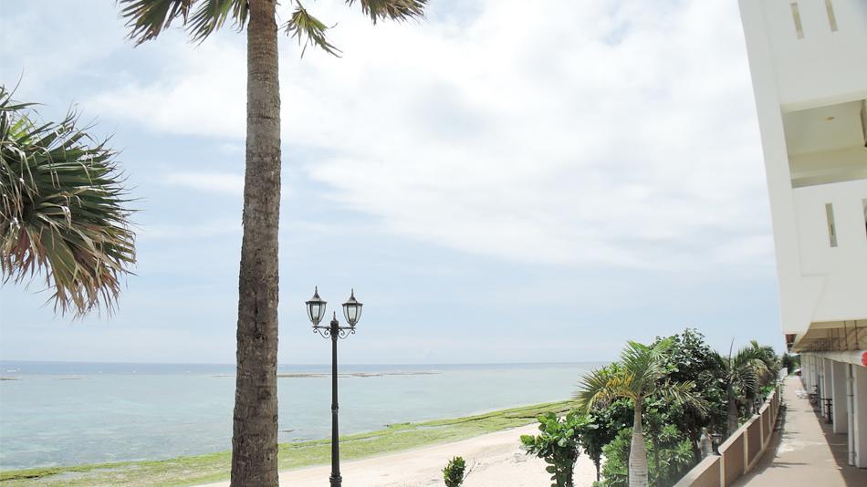 Beach Resort Morimar Yomitan Exterior foto